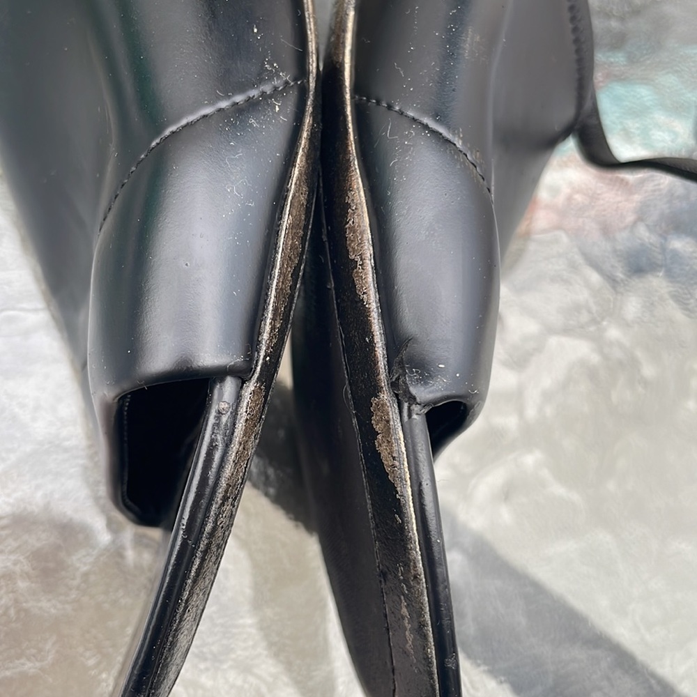 Balenciaga Black Leather Open-Toe Flats - Picture 10 of 10